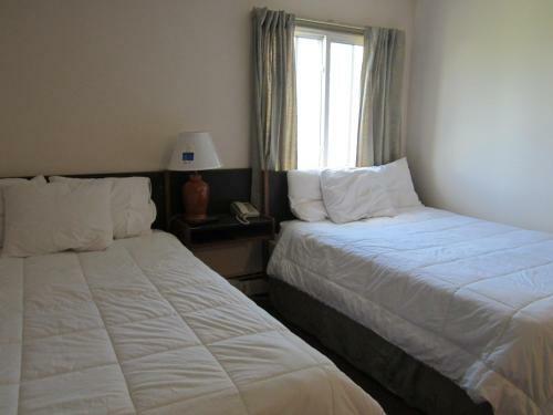 Hotel Airport Inn - Dawson Creek