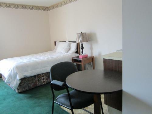 Hotel Airport Inn - Dawson Creek