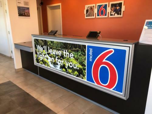 Motel 6 Concord