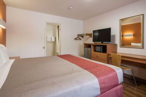 Motel 6 Concord