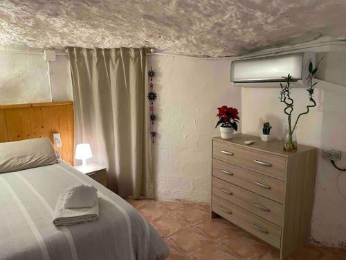 Apartamento Casa-cueva En El Coraz�n De Paterna