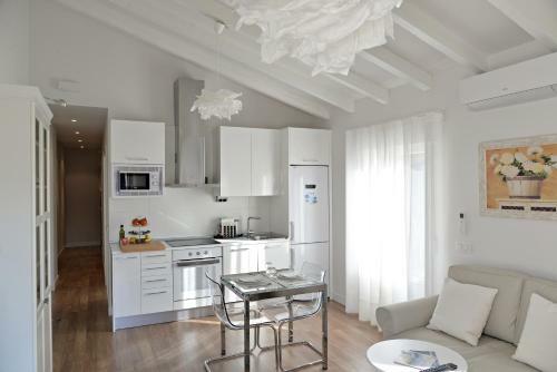 Navarra Chic Apartment & Terrace
