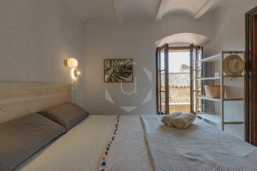 Pals - Maison M�di�vale Tout Confort