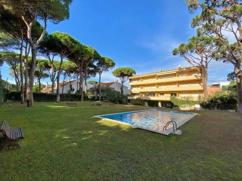 Apartamento Golf Beach House, D�plex Con Jardin En Pals