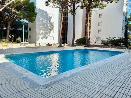 Apartamento Con Piscina Y Vistas Al Mar