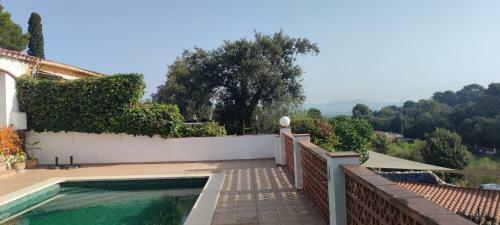 Chalet Sol Y Sombra