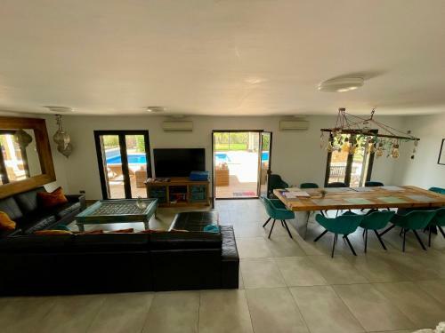 Villa Cas Marin� Mit Beheizb. Pool Und Au�enk�che