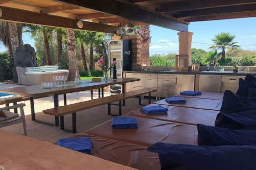 Villa Cas Marin� Mit Beheizb. Pool Und Au�enk�che