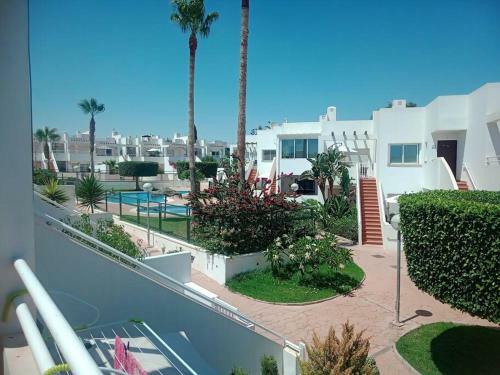 Precioso Apartamento Con Piscina Y Garage