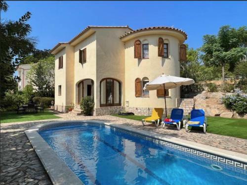 Casa Calonge, 4 Dormitorios, 6 Personas - Es-209-56