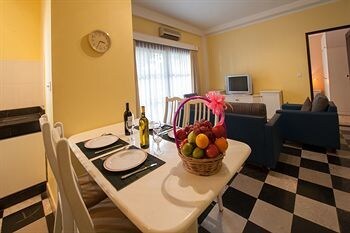 Embassy Place Apartments