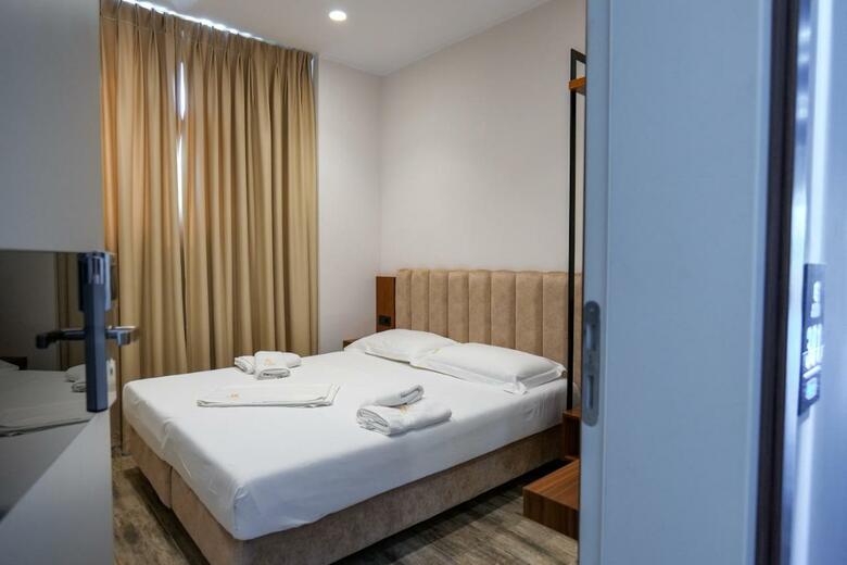 Embassy Place Apartments