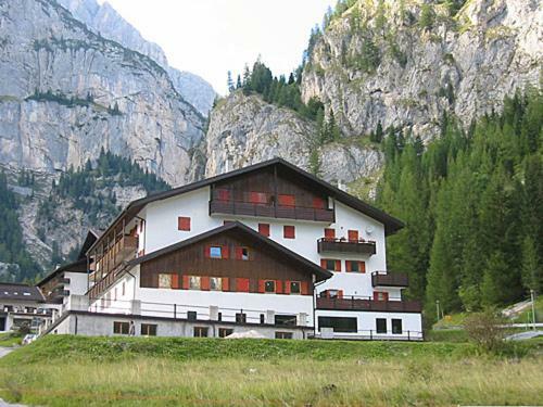 Apartamento Dolomitissime Holiday Homes Marmolada