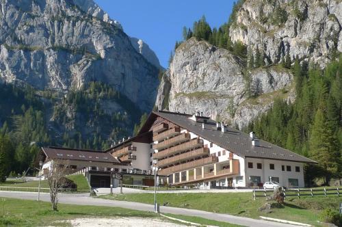 Apartamento Dolomitissime Holiday Homes Marmolada