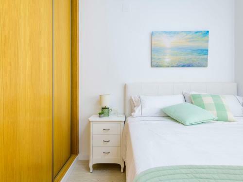 Apartment Vistamar III - Marina D'or By Interhome