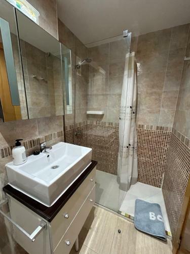 Apartamento Magic Edificio Costa Azahar II -5 Planta Orientaci�n Norte Con Barbacoas Comunitarias