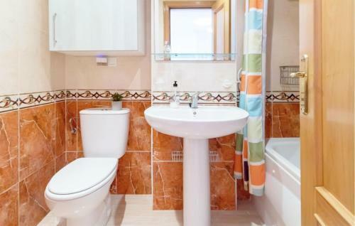 Stunning Apartment In Oropesa Del Mar With Wi-fi