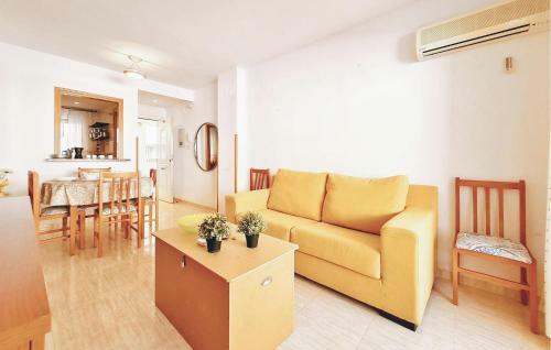Stunning Apartment In Oropesa Del Mar With Wi-fi