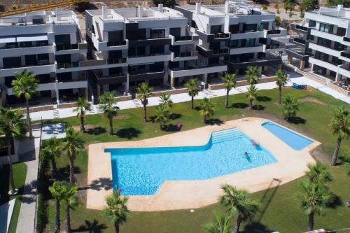 Sunrise Pool View Apartment