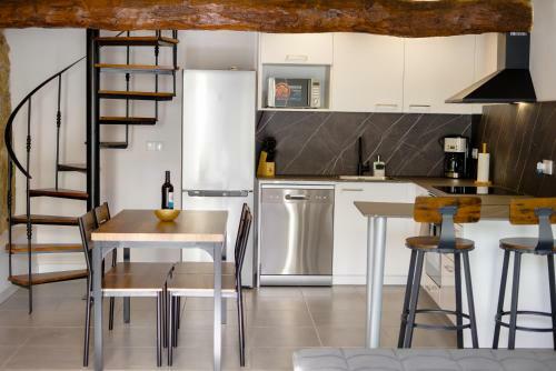 Casa Luna Rural Con Piscina Y Jard�n