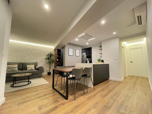 Apartamento C&g �tico C�ntrico Con Terraza