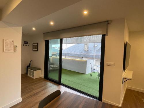 Apartamento C&g �tico C�ntrico Con Terraza