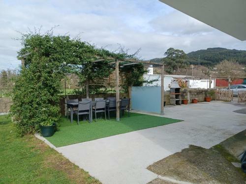 Acogedora Casa de Campo- Bajo Con Finca-