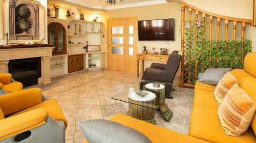Villa Near Nerja Centre