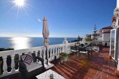 Ladera Panorama 2