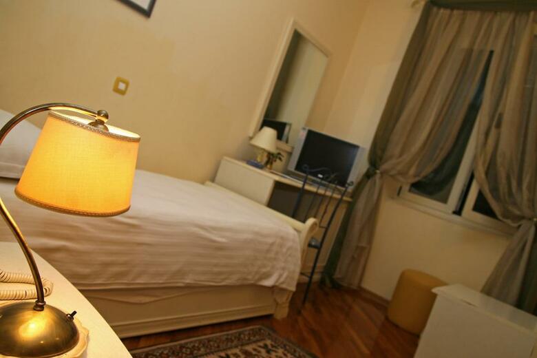 Hotel Peristil
