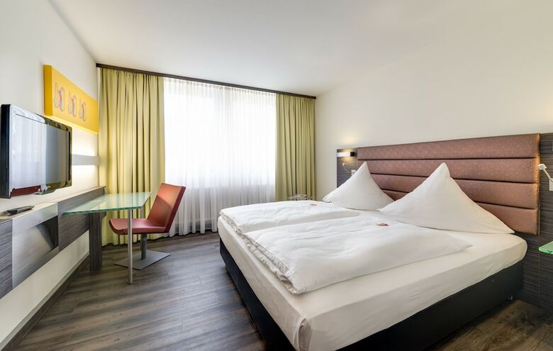 Hotel Woehrdersee Mercure