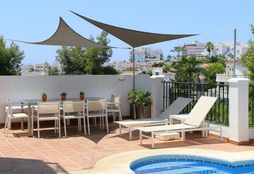 Villa 9 Pers In Burriana Nerja