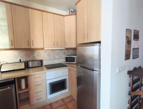First Beach Line Apartment With 3 Bedrooms And Parking, Nerja