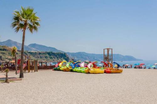 First Beach Line Apartment With 3 Bedrooms And Parking, Nerja