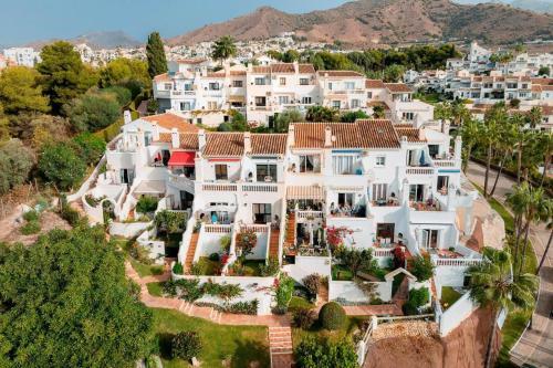 Las Palmas 2a Oasis Properties