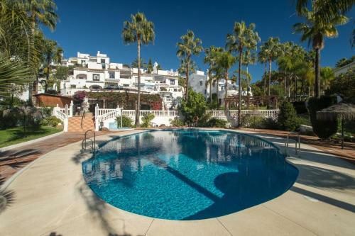 Las Palmas 2a Oasis Properties