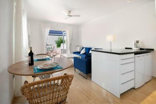 Las Palmas 2a Oasis Properties