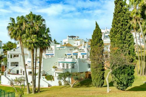 Las Palmas 2a Oasis Properties