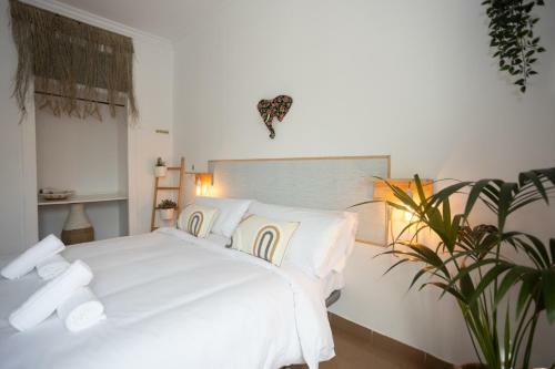 Hostal Naim Guest House Nerja