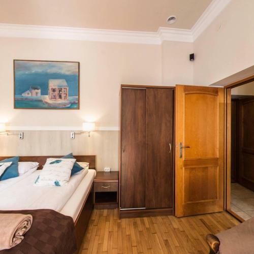 Kajzer Hostel