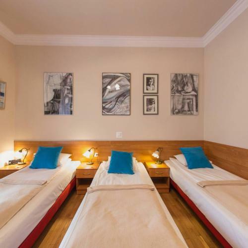 Kajzer Hostel