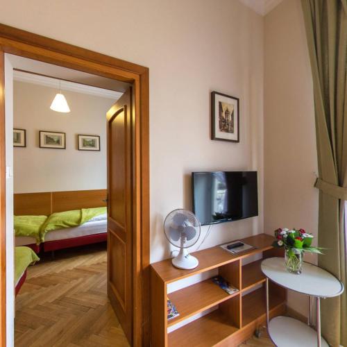 Kajzer Hostel