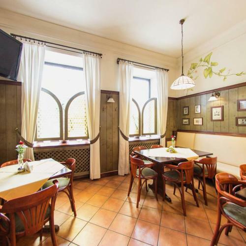 Kajzer Hostel