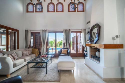 Stunning Detached Villa In El Valle Golf Resort - Zo22ev