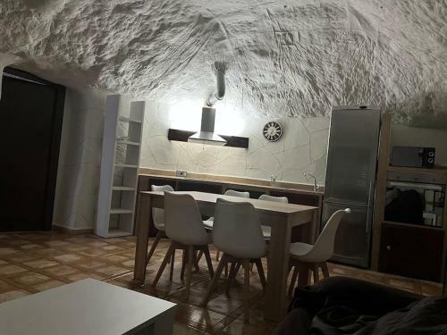 Villa Casa Cueva En Entorno Tranquilo.