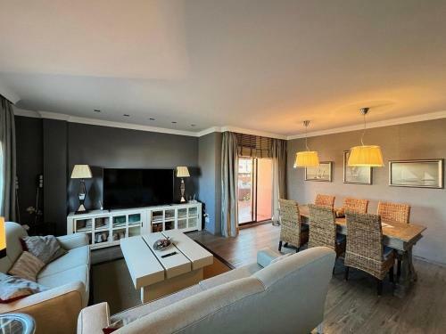Apartamento Luxury Penthouse With Pool In Front Of Golf Course