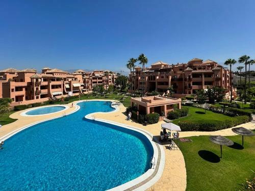 Apartamento Luxury Penthouse With Pool In Front Of Golf Course