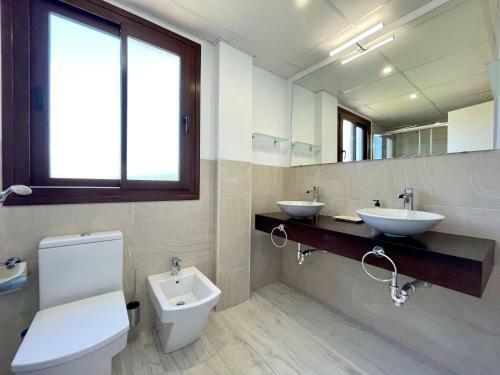 Villa Modern Holiday Home In Motril With Private Pool