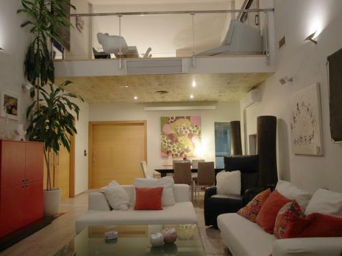 Villa Moraira, 4 Dormitorios, 8 Personas - Es-216-7