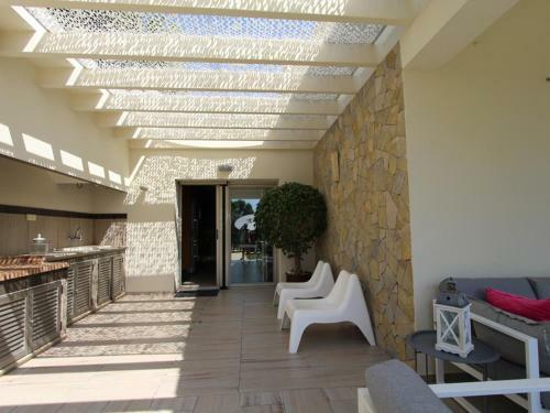 Villa Moraira, 4 Dormitorios, 8 Personas - Es-216-7